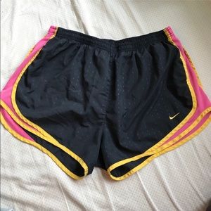 Nike Running Shorts XL